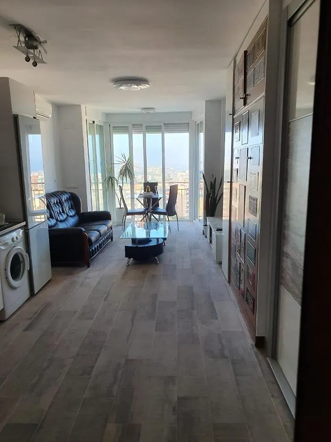 Apartamento Nuevo Estudio, recién reformado, Wifi, Centro de Torremolinos