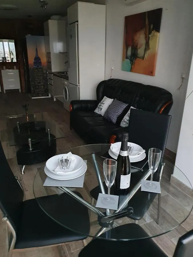 Apartamento Nuevo Estudio, recién reformado, Wifi, Centro de Torremolinos